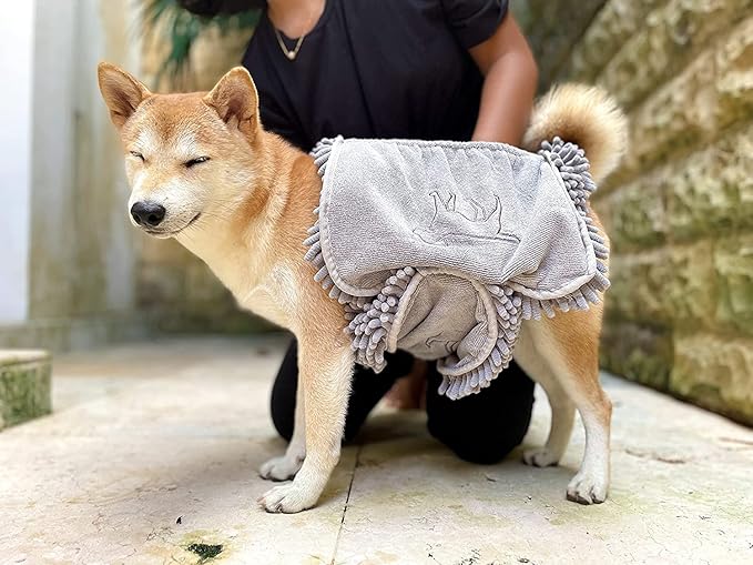 Tuff Pupper Quick Dry Towel for Dogs | Ultra Absorbent Microfiber Shammy | Extra Large 35x15 Size Dog Bath Towel | Comfortable Hand Pockets | Indoor Outdoor Use | Durable Material | Machine Washable