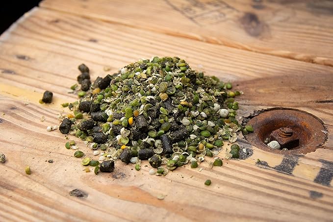 New Country Organics | Low Starch Horse Feed | Horse Food for Horses with Metabolic Disorders or Low Carb Needs | Corn-Free and Soy-Free | 16% Protein | Certified Organic and Non-GMO Feeder | 40 lbs